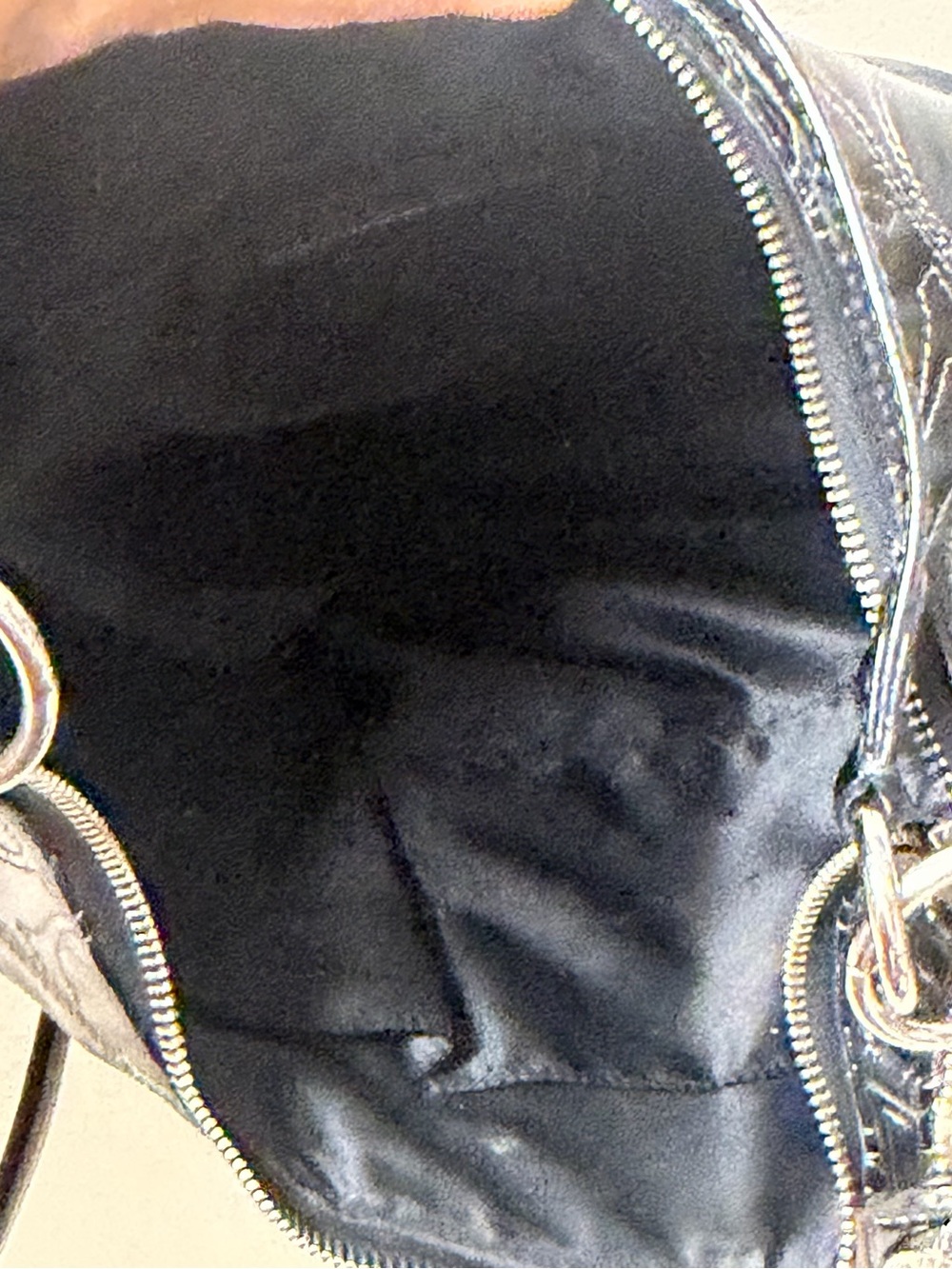 COACH SIGNATURE STITCHED BLACK PATENT LEATHER HOBO BAG STYLE # F19282 - Picture 10 of 10